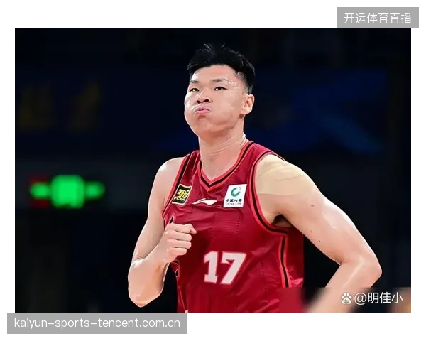 从“防守基础”看翟晓川、范子铭、周琦的球员风范：如何在防守中打造“超人”